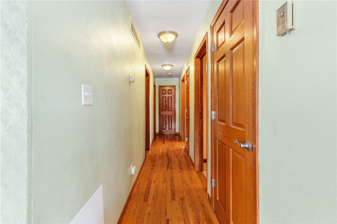 Hanover Twp - Bea, Pennsylvania 15043, United States, 5 Bedrooms Bedrooms, ,3 BathroomsBathrooms,Residential,Active,13883