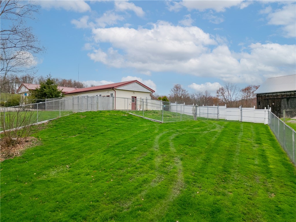 Hanover Twp - Bea, Pennsylvania 15043, United States, 5 Bedrooms Bedrooms, ,3 BathroomsBathrooms,Residential,Active,13883