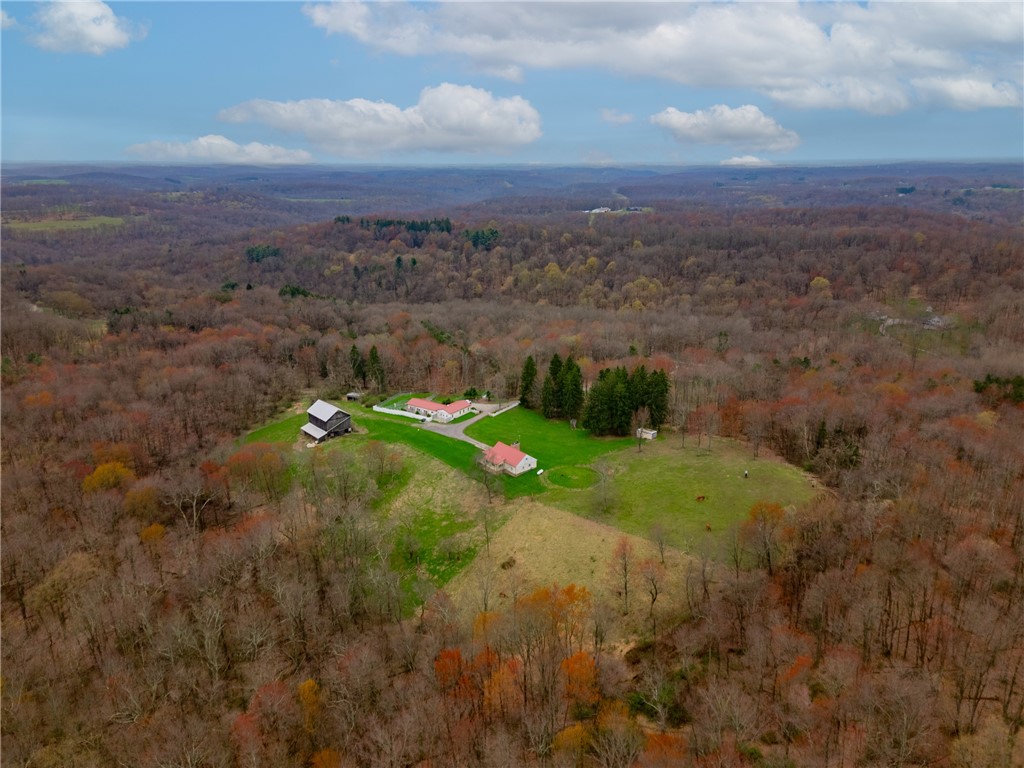 Hanover Twp - Bea, Pennsylvania 15043, United States, 5 Bedrooms Bedrooms, ,3 BathroomsBathrooms,Residential,Active,13883