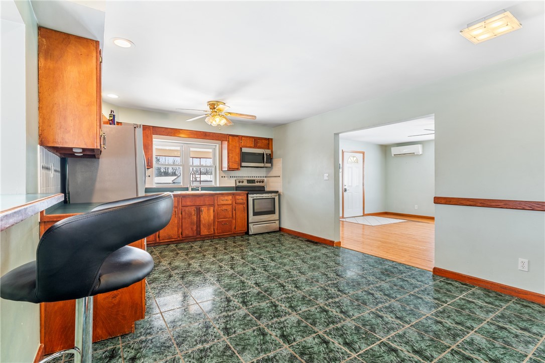 Hanover Twp - Bea, Pennsylvania 15043, United States, 5 Bedrooms Bedrooms, ,3 BathroomsBathrooms,Residential,Active,13883