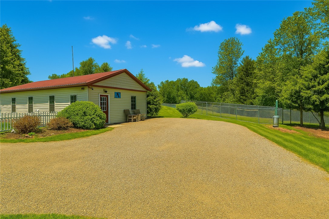 Hanover Twp - Bea, Pennsylvania 15043, United States, 5 Bedrooms Bedrooms, ,3 BathroomsBathrooms,Residential,Active,13883