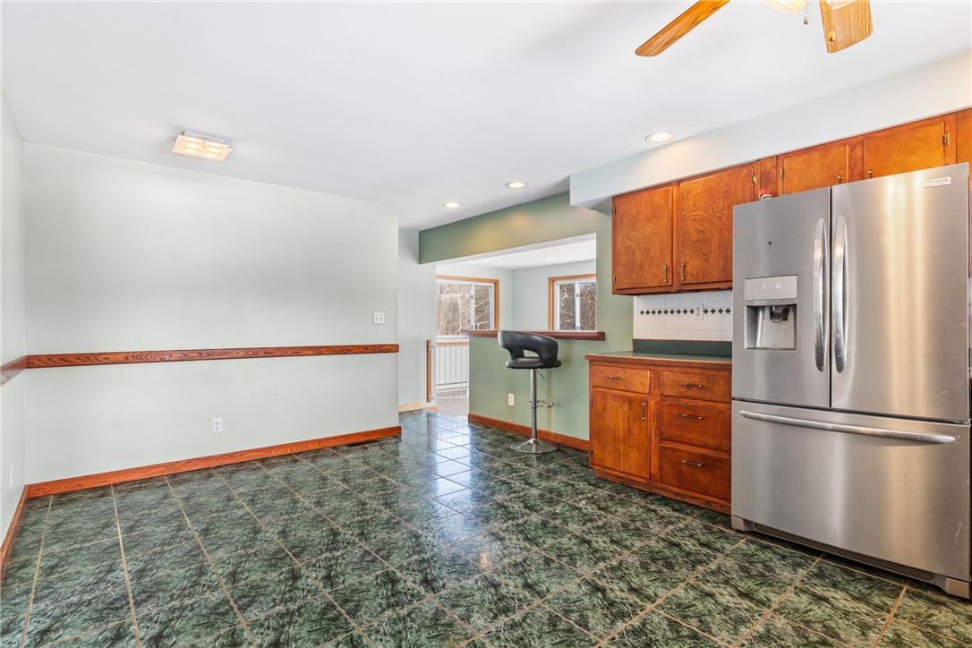 Hanover Twp - Bea, Pennsylvania 15043, United States, 5 Bedrooms Bedrooms, ,3 BathroomsBathrooms,Residential,Active,13883