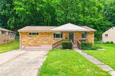 Photo of 693 Union Avenue Ext, Pittsburgh, PA 15229 (MLS # 1762445)