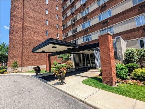 128 N Craig St 303 Oakland PA 15213