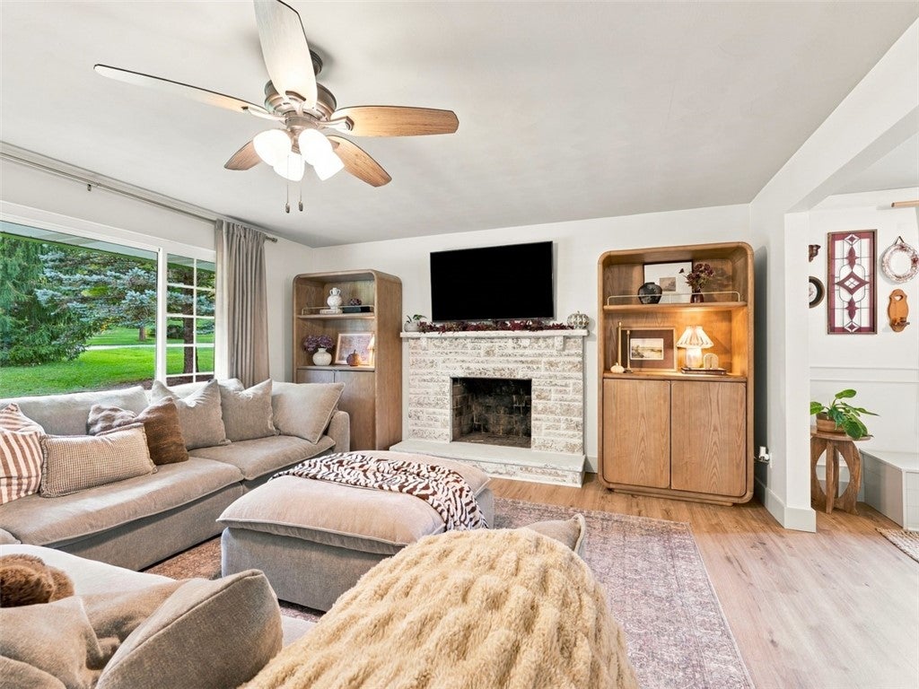 3158 Unionville Rd