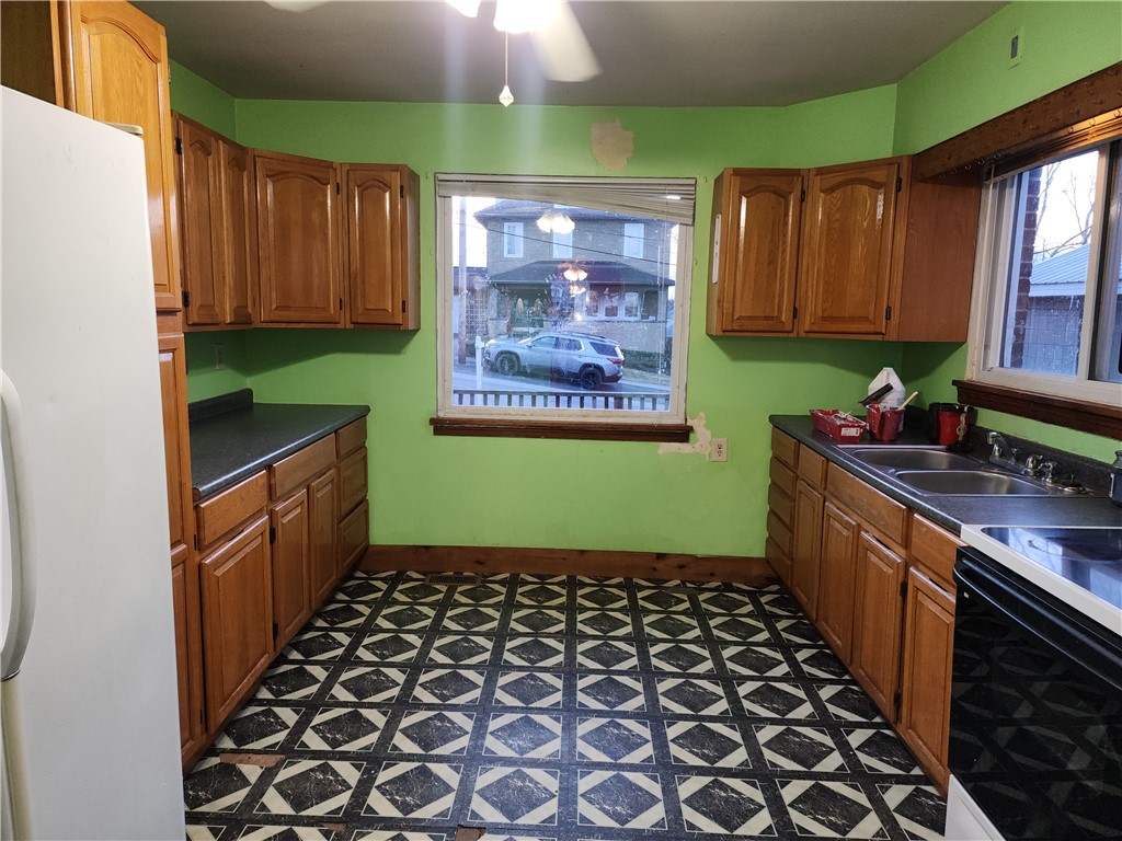 211 S Washington St, Masontown, Pennsylvania image 12