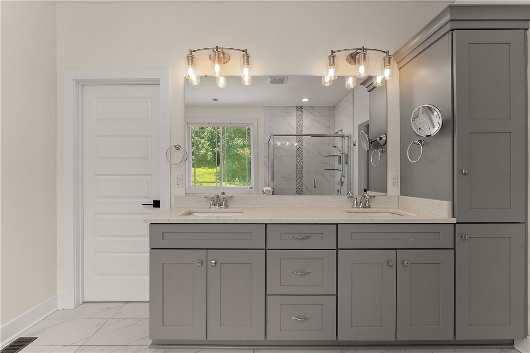 Marshall, Pennsylvania 16046, United States, 4 Bedrooms Bedrooms, ,4 BathroomsBathrooms,Residential,Active,179343