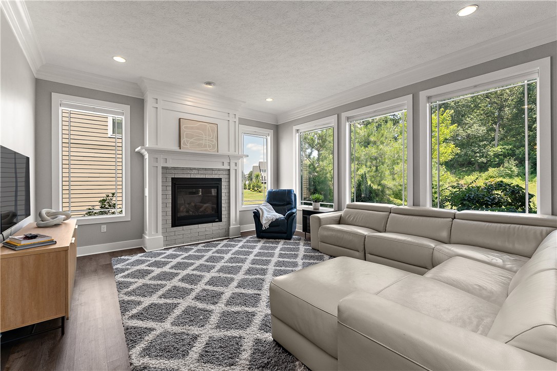 Marshall, Pennsylvania 16046, United States, 4 Bedrooms Bedrooms, ,4 BathroomsBathrooms,Residential,Active,179343