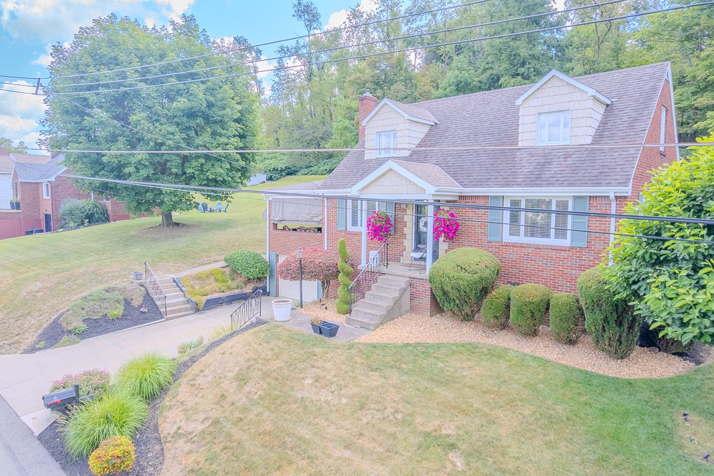 N Versailles, Pennsylvania 15137, United States, 4 Bedrooms Bedrooms, ,2 BathroomsBathrooms,Residential,Contingent,193690