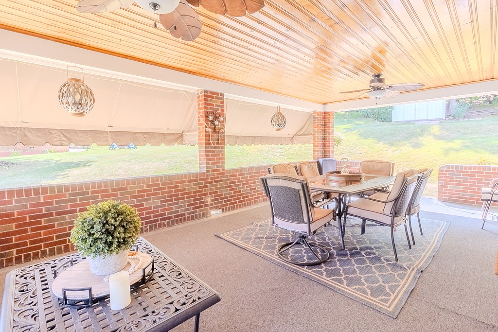 N Versailles, Pennsylvania 15137, United States, 4 Bedrooms Bedrooms, ,2 BathroomsBathrooms,Residential,Contingent,193690