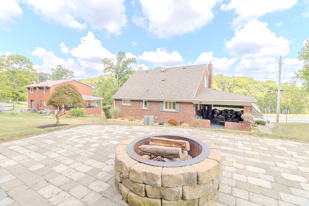 N Versailles, Pennsylvania 15137, United States, 4 Bedrooms Bedrooms, ,2 BathroomsBathrooms,Residential,Contingent,193690