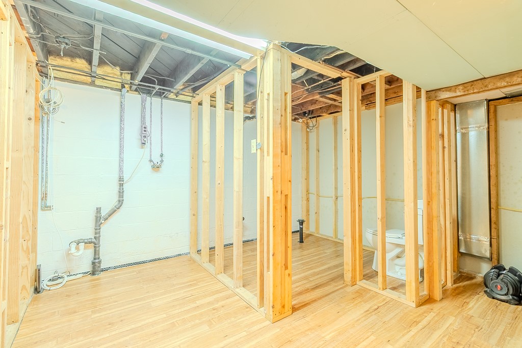 N Versailles, Pennsylvania 15137, United States, 4 Bedrooms Bedrooms, ,2 BathroomsBathrooms,Residential,Contingent,193690