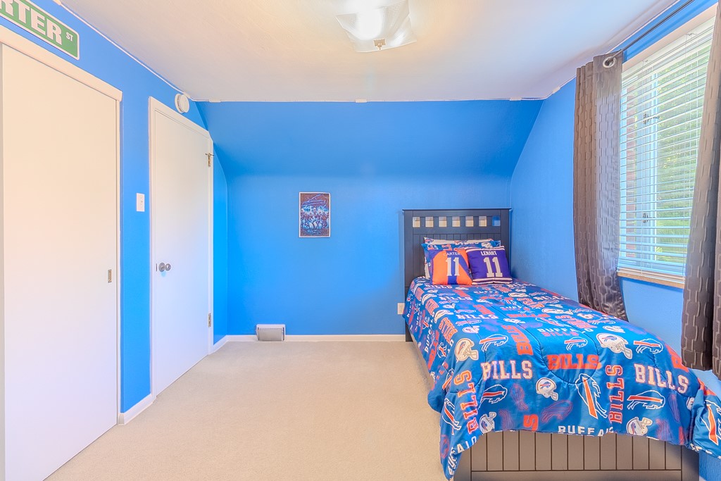 N Versailles, Pennsylvania 15137, United States, 4 Bedrooms Bedrooms, ,2 BathroomsBathrooms,Residential,Contingent,193690