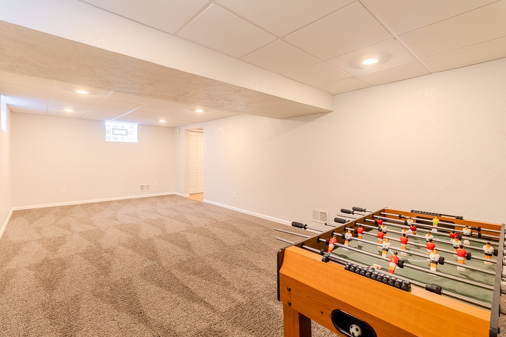 N Versailles, Pennsylvania 15137, United States, 4 Bedrooms Bedrooms, ,2 BathroomsBathrooms,Residential,Contingent,193690