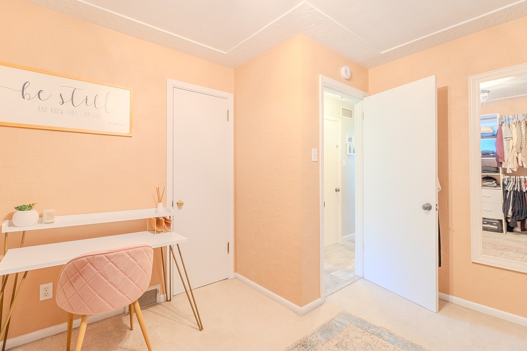 N Versailles, Pennsylvania 15137, United States, 4 Bedrooms Bedrooms, ,2 BathroomsBathrooms,Residential,Contingent,193690