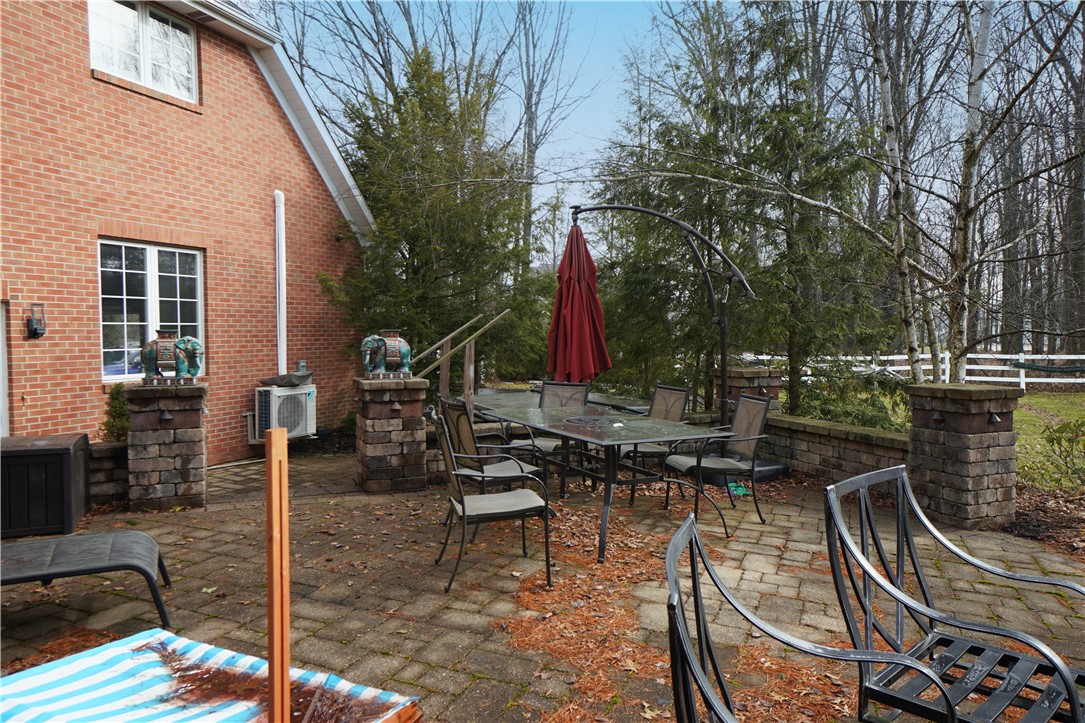 4596 Whippoorwill Dr Dr, Hermitage, Pennsylvania image 9