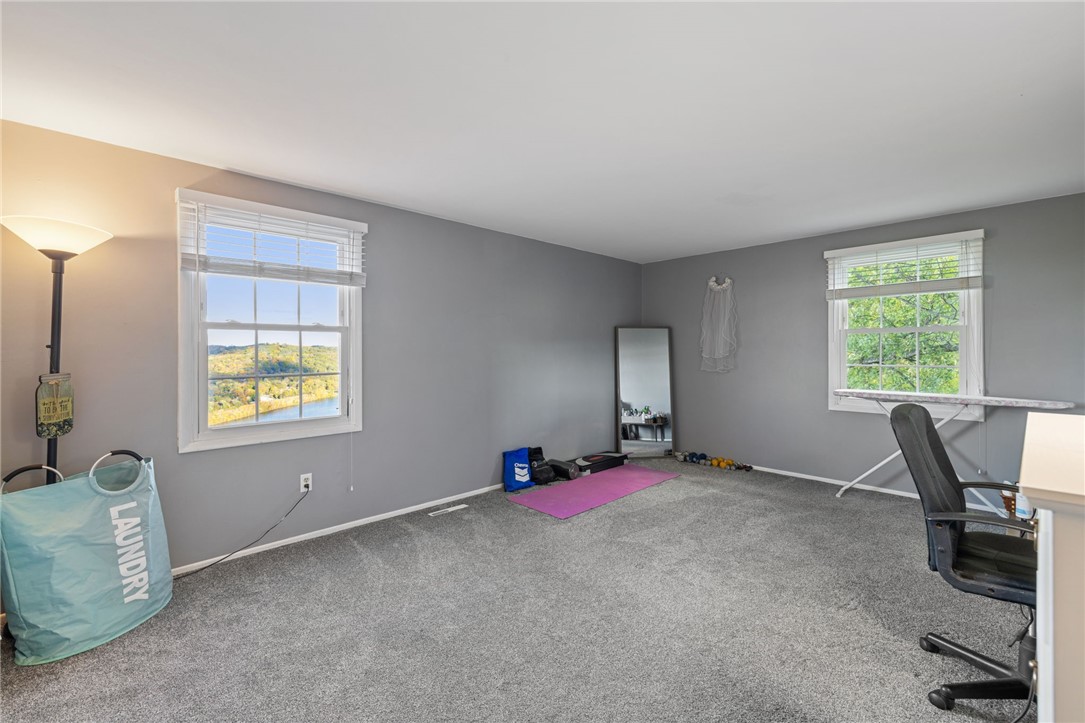 Coraopolis, Pennsylvania 15108, United States, 5 Bedrooms Bedrooms, ,3 BathroomsBathrooms,Residential,Active,232919