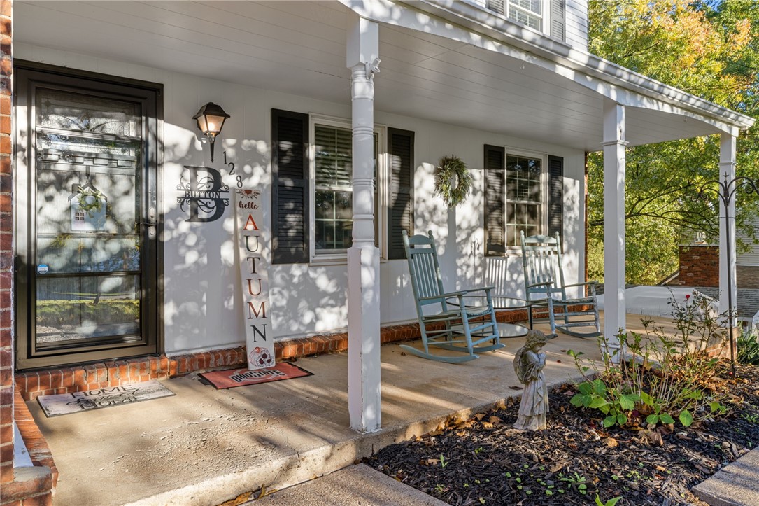 128 Rivercrest Dr