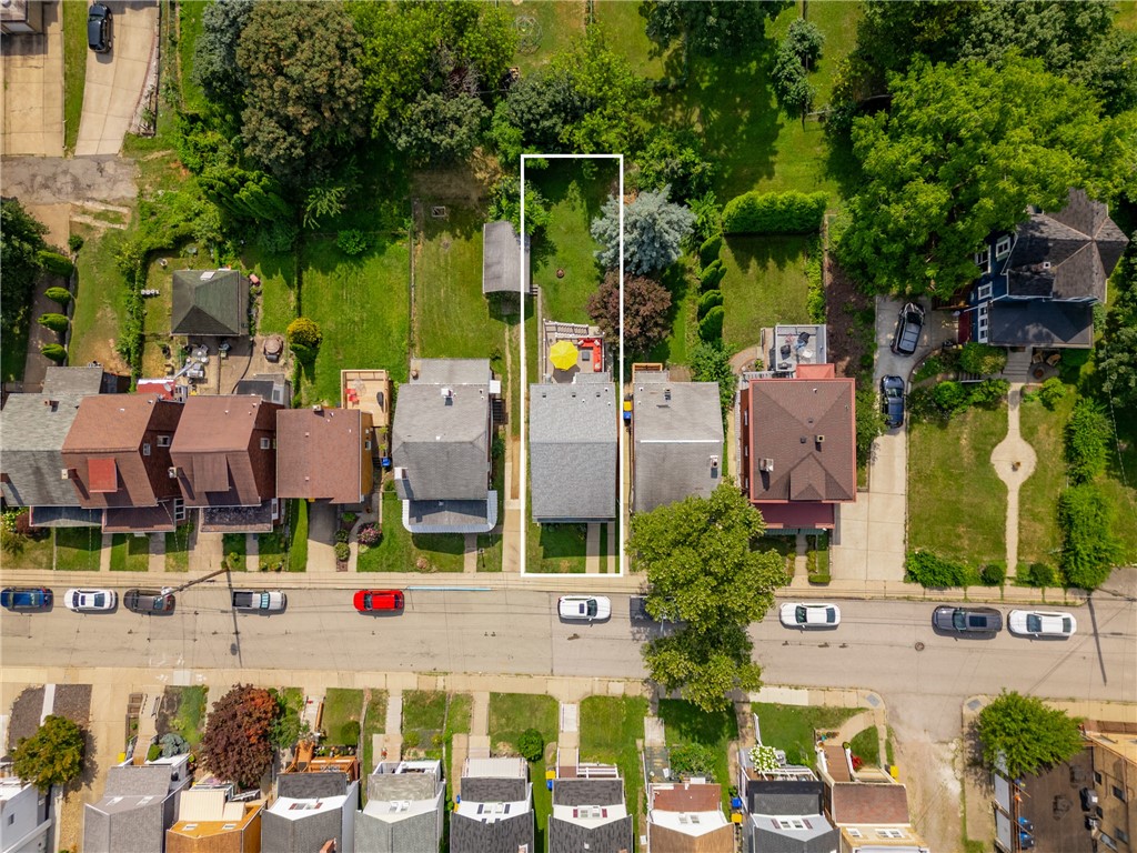 Dormont, Pennsylvania 15216, United States, 3 Bedrooms Bedrooms, ,1 BathroomBathrooms,Residential,Contingent,186879