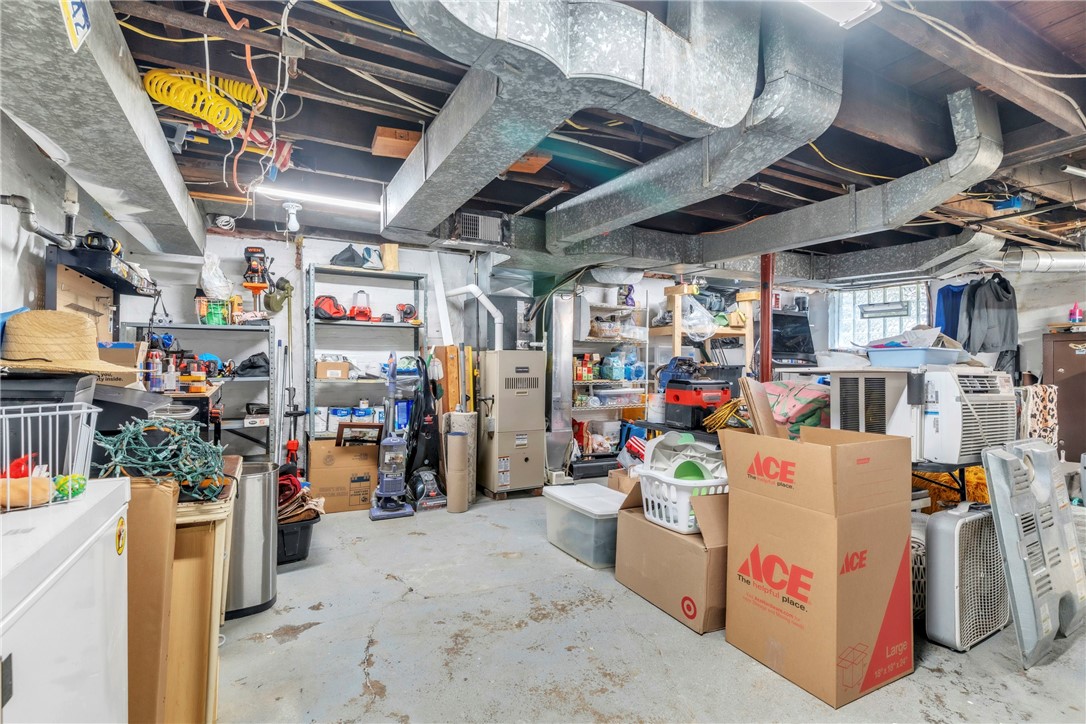 Dormont, Pennsylvania 15216, United States, 3 Bedrooms Bedrooms, ,1 BathroomBathrooms,Residential,Contingent,186879