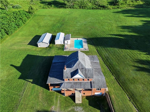 Photo of 514 Pringle Ln, Natrona Heights, PA 15065 (MLS # 1764159)