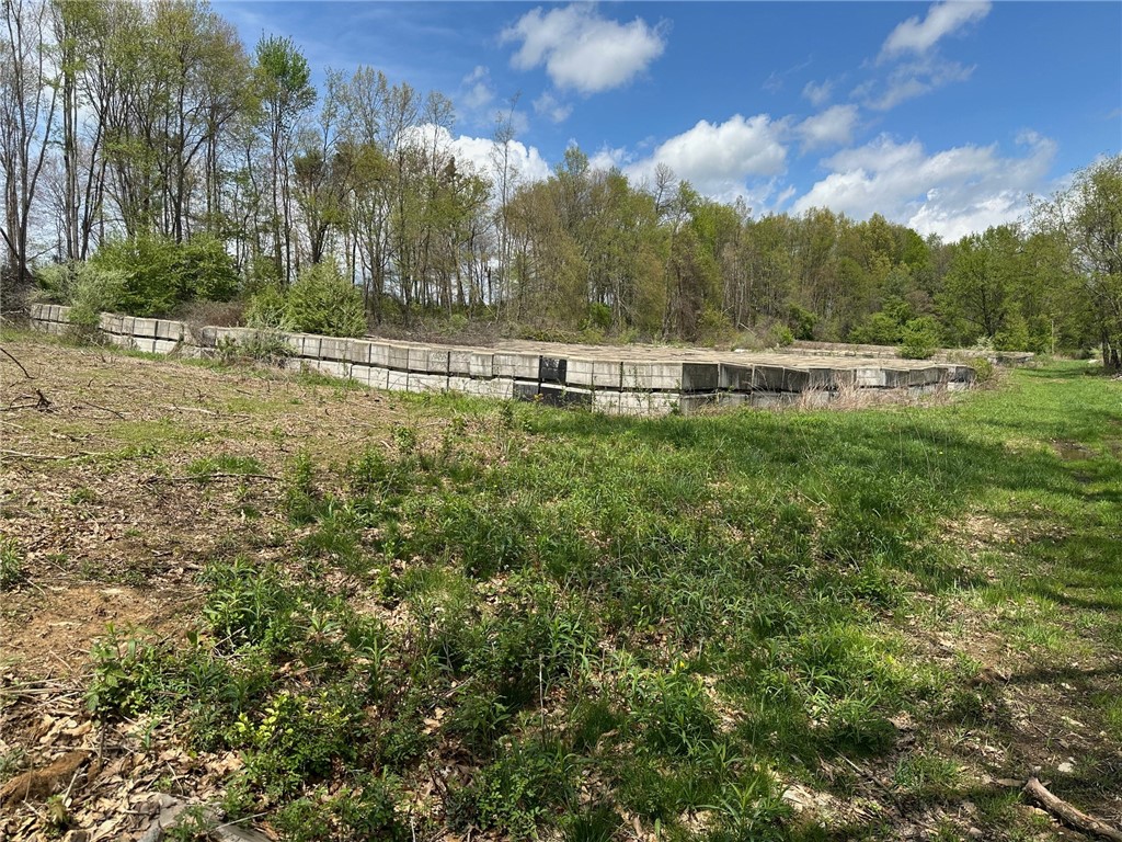 858 New Castle Rd
