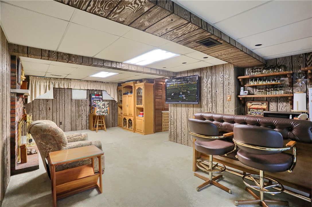 Shaler, Pennsylvania 15209, United States, 3 Bedrooms Bedrooms, ,3 BathroomsBathrooms,Residential,Active,172664