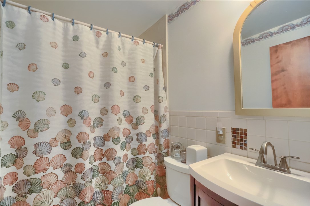 Shaler, Pennsylvania 15209, United States, 3 Bedrooms Bedrooms, ,3 BathroomsBathrooms,Residential,Active,172664