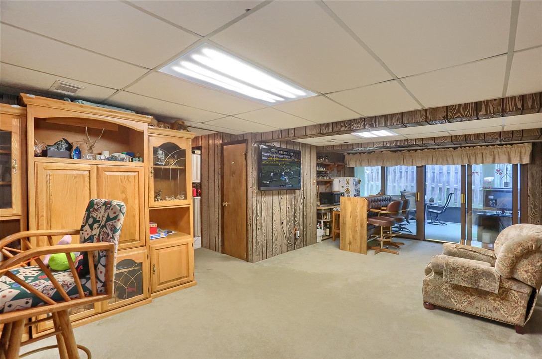 Shaler, Pennsylvania 15209, United States, 3 Bedrooms Bedrooms, ,3 BathroomsBathrooms,Residential,Active,172664