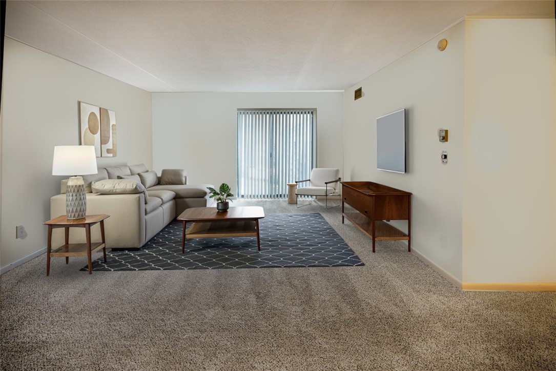 1434 Forest Green Dr