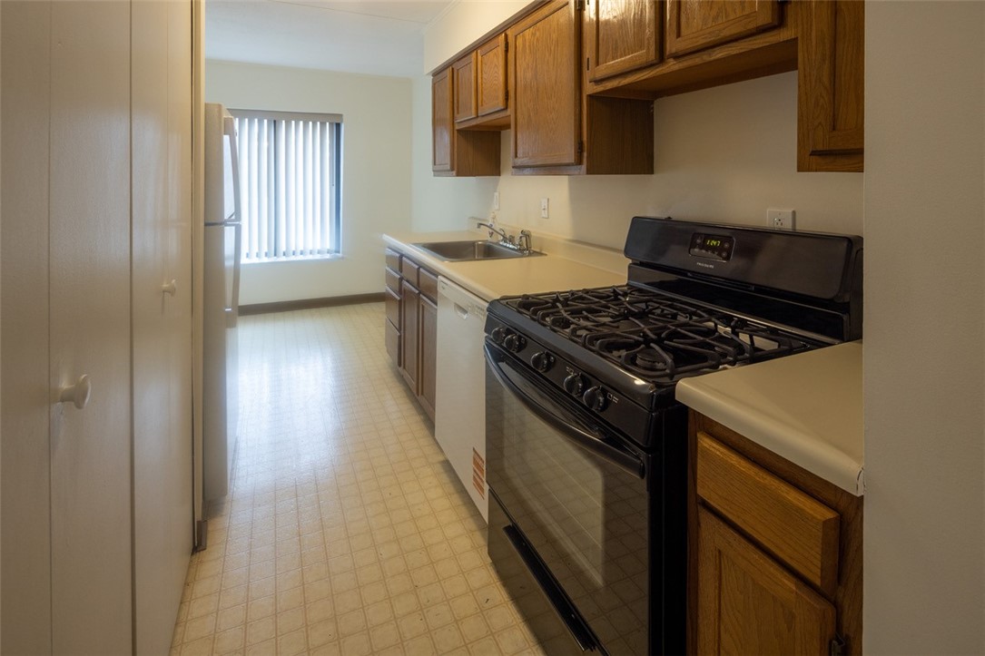 1434 Forest Green Dr