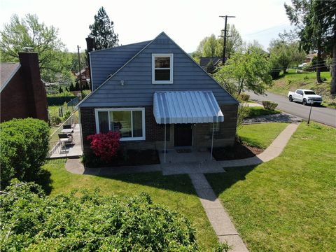 Photo of 1211 Greentree Rd, Pittsburgh, PA 15220 (MLS # 1752188)