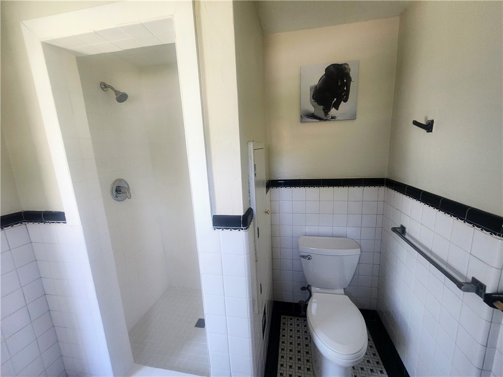 E Washington Boro, Pennsylvania 15301, United States, 3 Bedrooms Bedrooms, ,3 BathroomsBathrooms,Residential,Active,115913