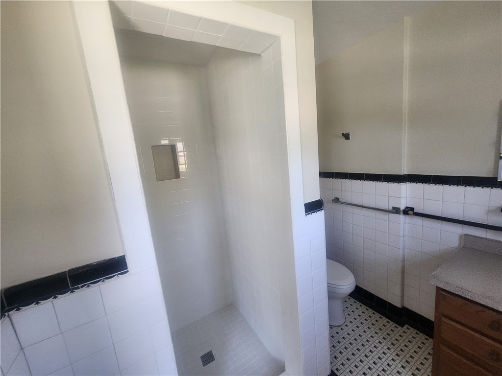 E Washington Boro, Pennsylvania 15301, United States, 3 Bedrooms Bedrooms, ,3 BathroomsBathrooms,Residential,Active,115913