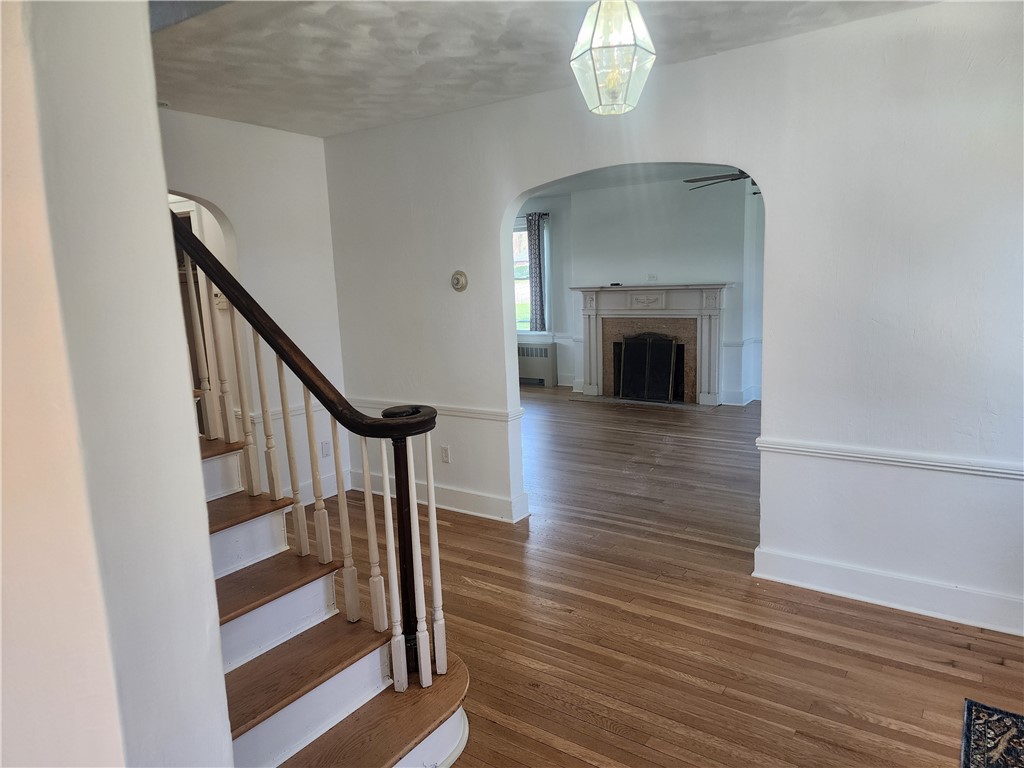 E Washington Boro, Pennsylvania 15301, United States, 3 Bedrooms Bedrooms, ,3 BathroomsBathrooms,Residential,Active,115913