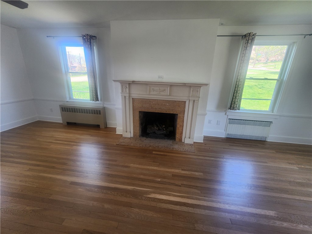 E Washington Boro, Pennsylvania 15301, United States, 3 Bedrooms Bedrooms, ,3 BathroomsBathrooms,Residential,Active,115913