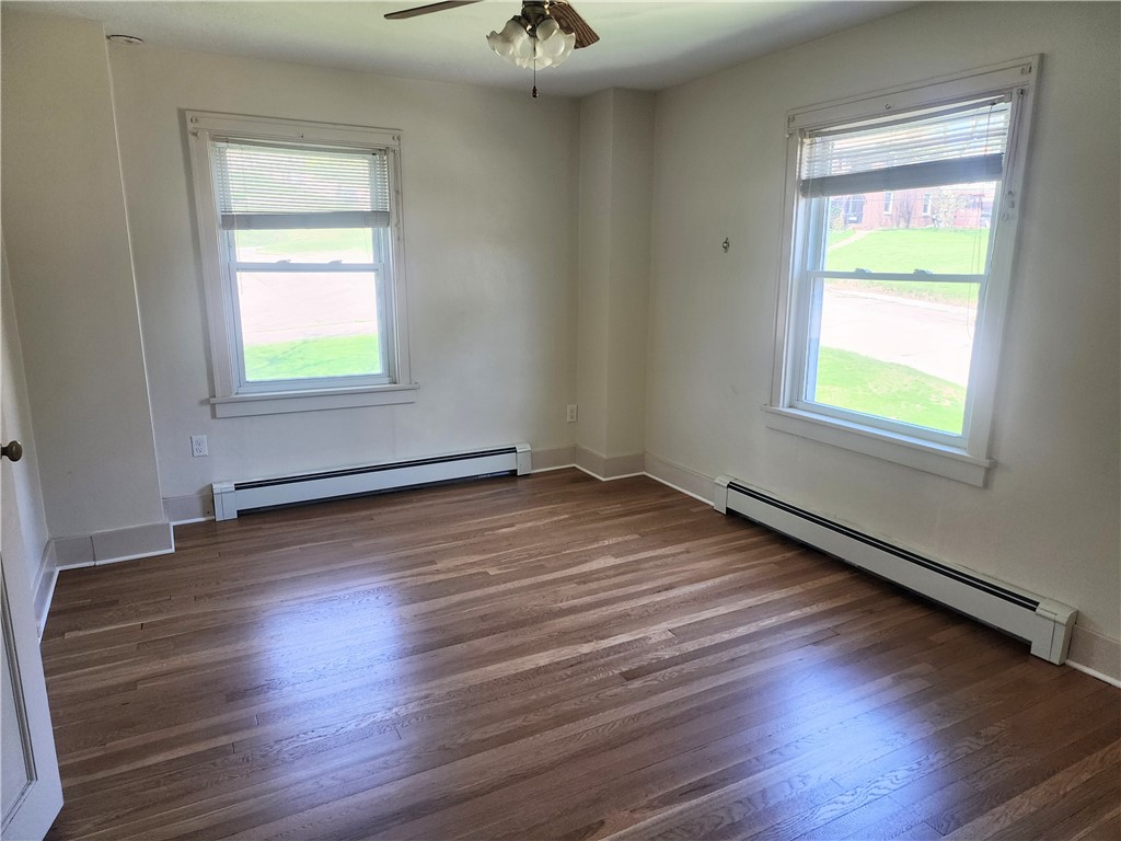 E Washington Boro, Pennsylvania 15301, United States, 3 Bedrooms Bedrooms, ,3 BathroomsBathrooms,Residential,Active,115913