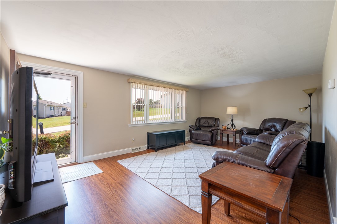 205 Eleanor Dr