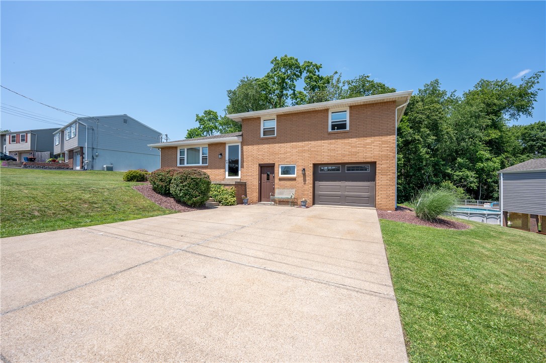 205 Eleanor Dr