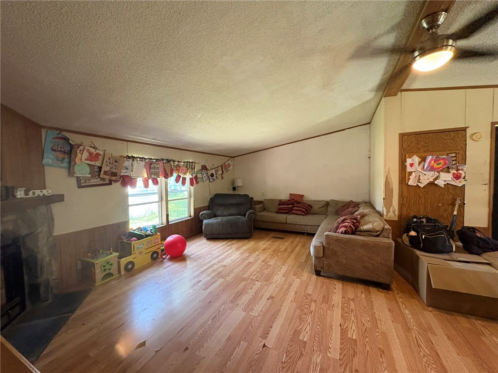 Export, Pennsylvania 15632, United States, 3 Bedrooms Bedrooms, ,1 BathroomBathrooms,Residential,Active,197398