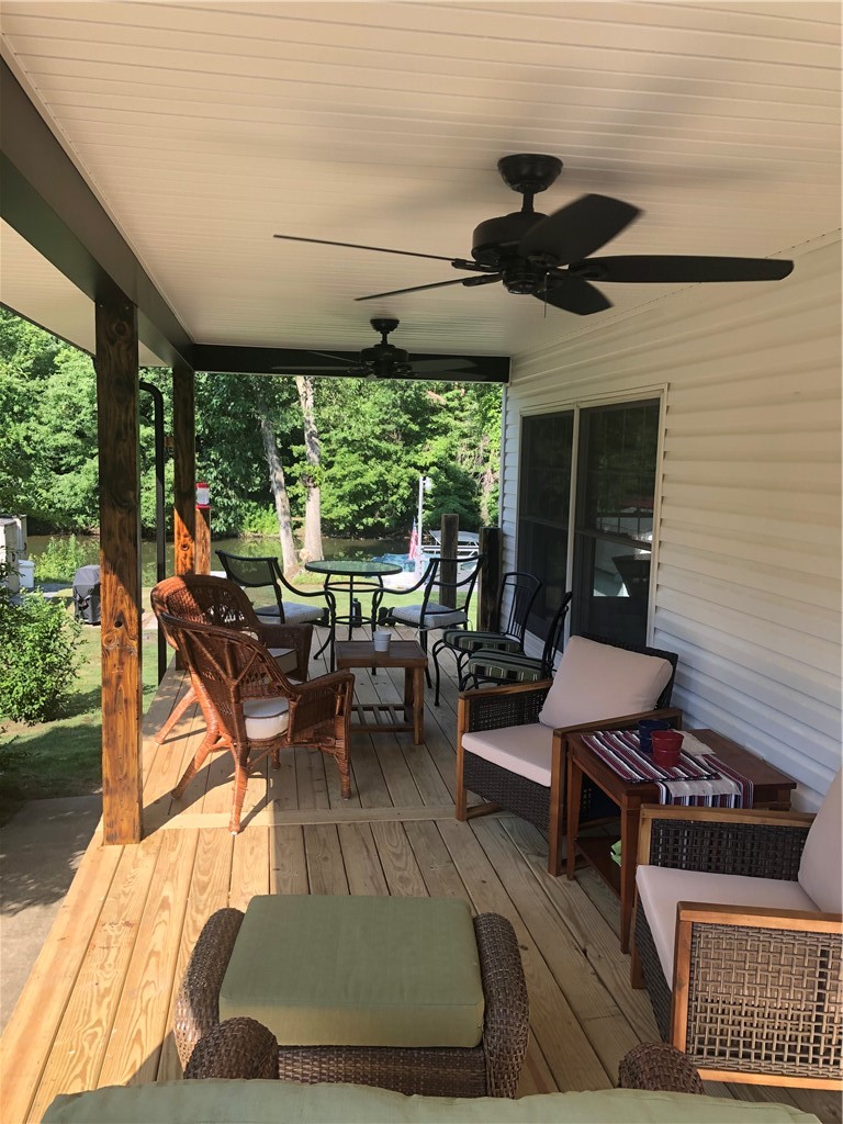 143 Mohawk Trail