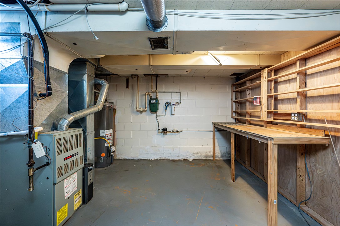 Jeannette, Pennsylvania 15644, United States, 3 Bedrooms Bedrooms, ,2 BathroomsBathrooms,Residential,Active,224185