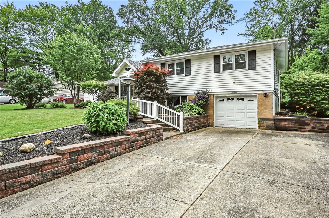 2220 Wakefield Dr