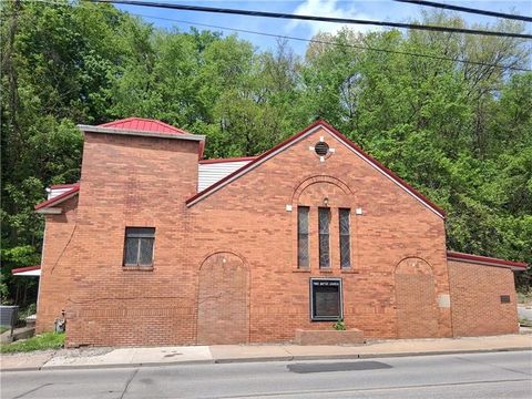 Photo of 665 Bower Hill Rd, Bridgeville, PA 15017 (MLS # 1737021)