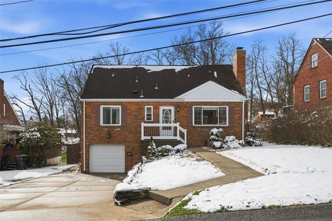 Homes For Sale - 5386 Pennsylvania S Ave<br/> Bethel Park, PA 15102