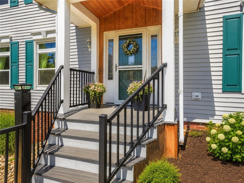 2525 Country Side Lane