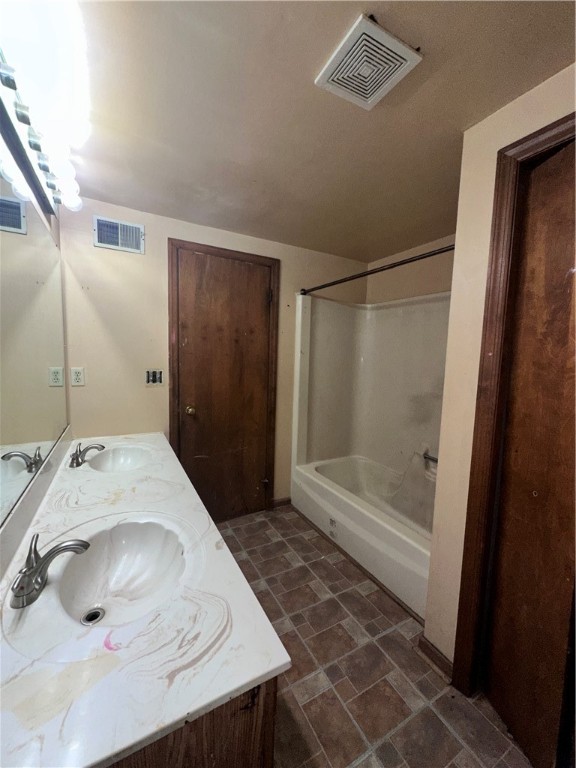 Ross Twp, Pennsylvania 15237, United States, 5 Bedrooms Bedrooms, ,3 BathroomsBathrooms,Residential,Pending,37620