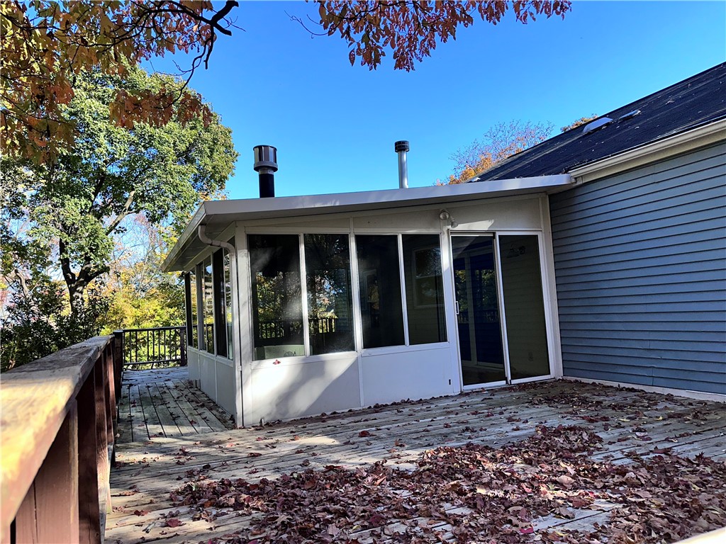 Ross Twp, Pennsylvania 15237, United States, 5 Bedrooms Bedrooms, ,3 BathroomsBathrooms,Residential,Pending,37620
