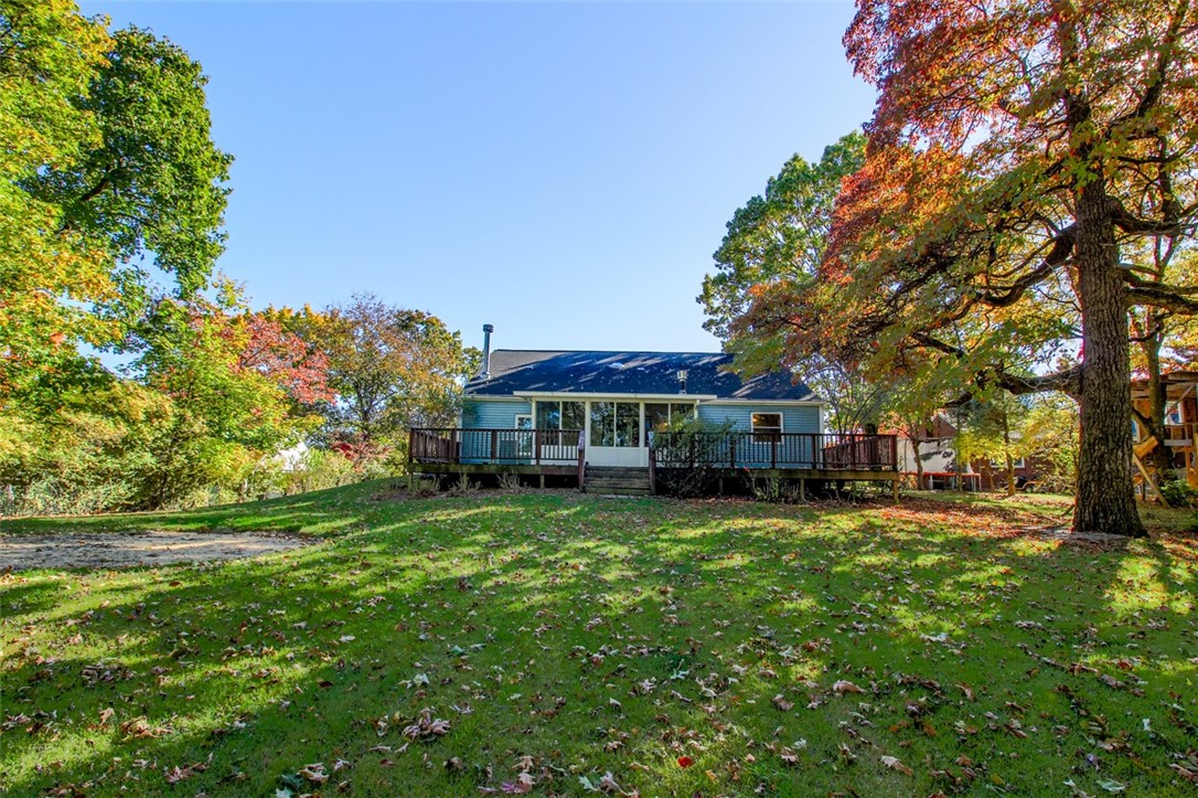 Ross Twp, Pennsylvania 15237, United States, 5 Bedrooms Bedrooms, ,3 BathroomsBathrooms,Residential,Pending,37620