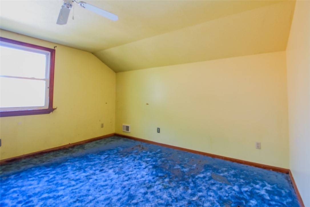 Ross Twp, Pennsylvania 15237, United States, 5 Bedrooms Bedrooms, ,3 BathroomsBathrooms,Residential,Pending,37620